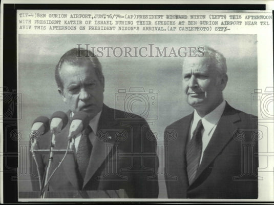 1974 Press Photo President Richard M. Nixon's Middle East Trip in 1974 - Historic Images