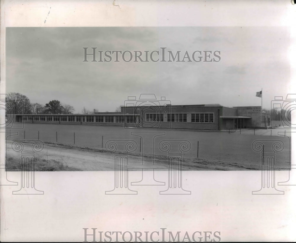 1956 Press Photo Midview High School - Historic Images