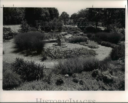 1990 Press Photo Ohio - Victorian Garden Hiram Public Garden - cvb01193 - Historic Images