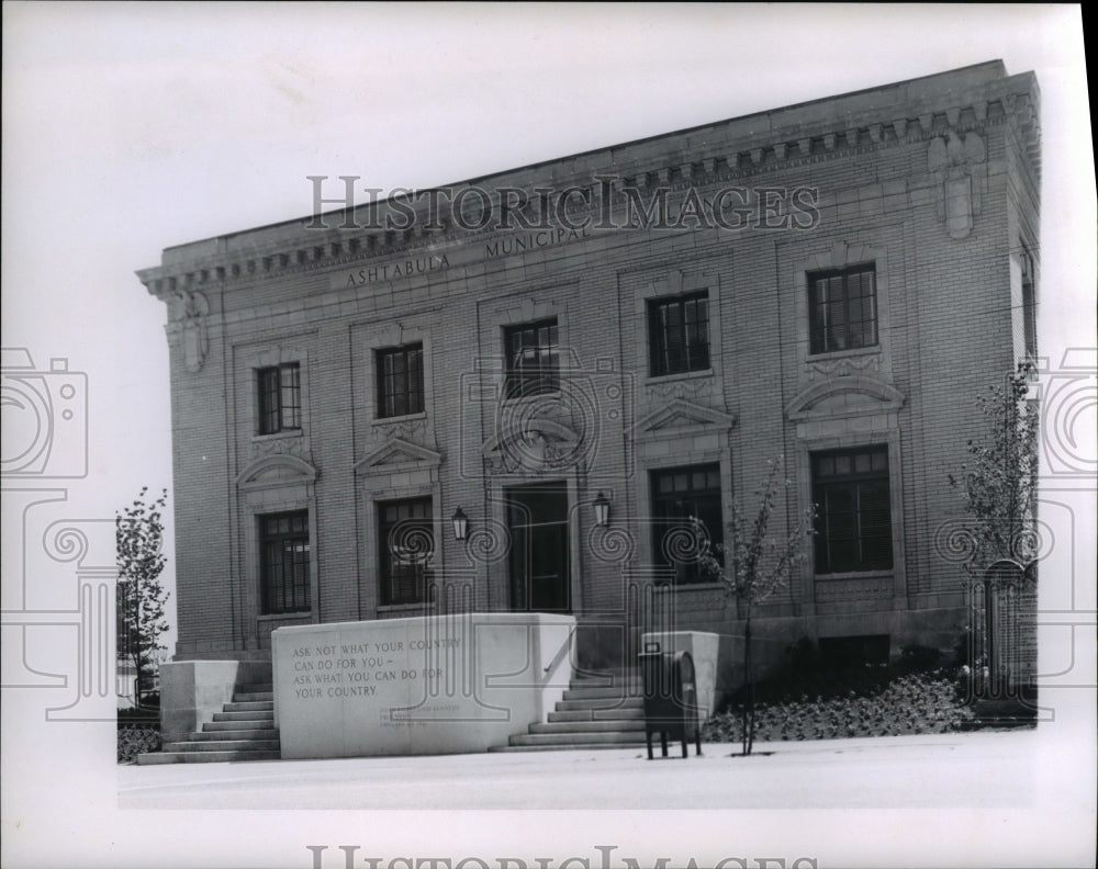 1965 Press Photo Ashtabula Municipal Building Historic Images