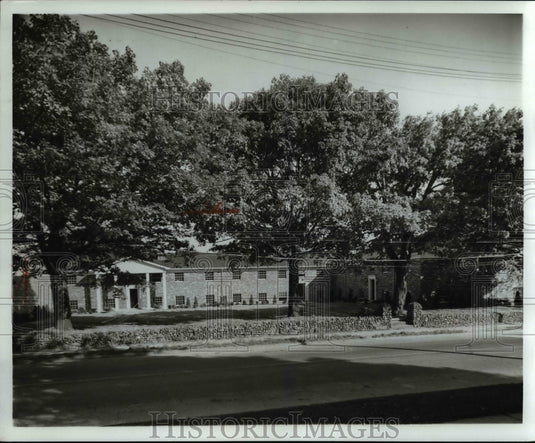 1964 Press Photo Carriage Hill of Ashtabula apartment building on Banker Hills - Historic Images
