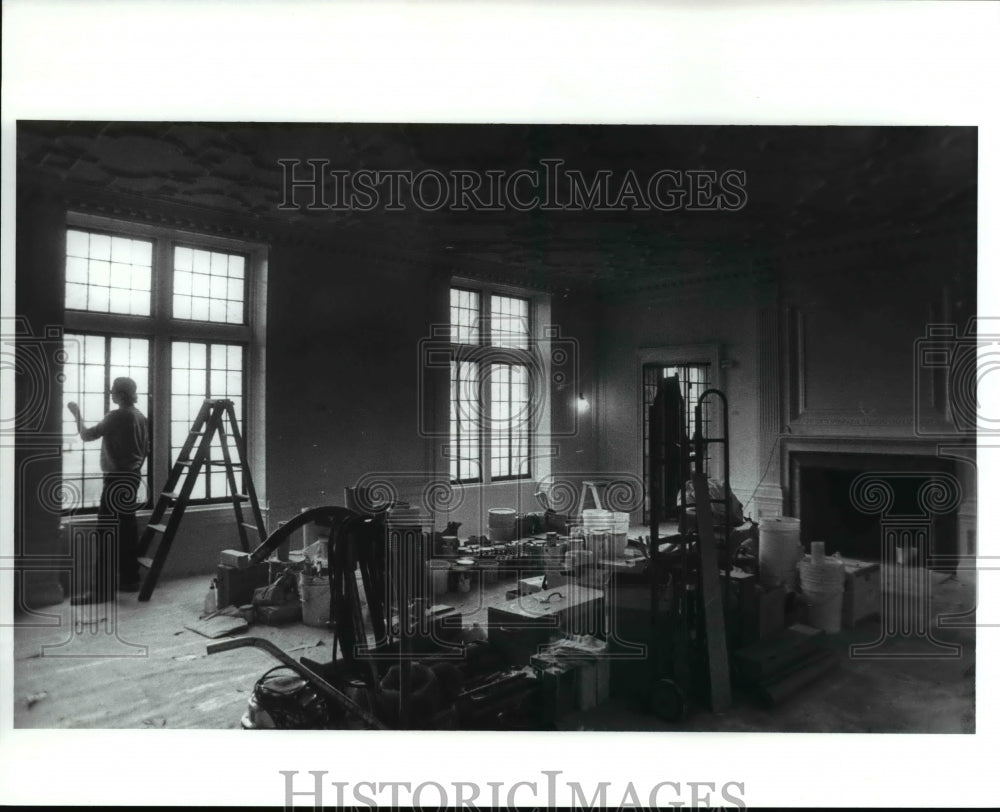 1989 Press Photo Construction in the Gwinn Estate of Bratenahl Ohio - Historic Images