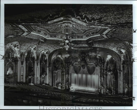 1985 Press Photo Great art at the Ohio Theater in capital Square Columbus Ohio - Historic Images