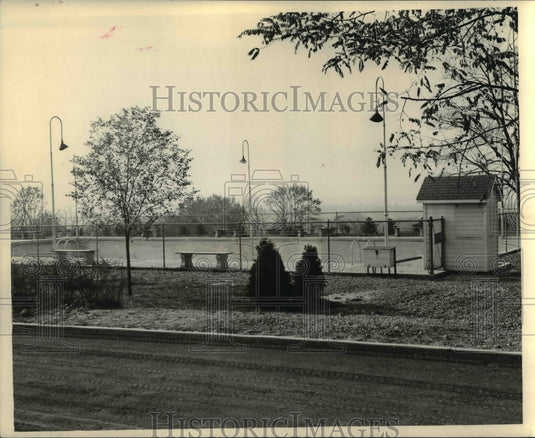 1938 Press Photo This swimming pool built by WPA workmen in Chagrin Falls - Historic Images