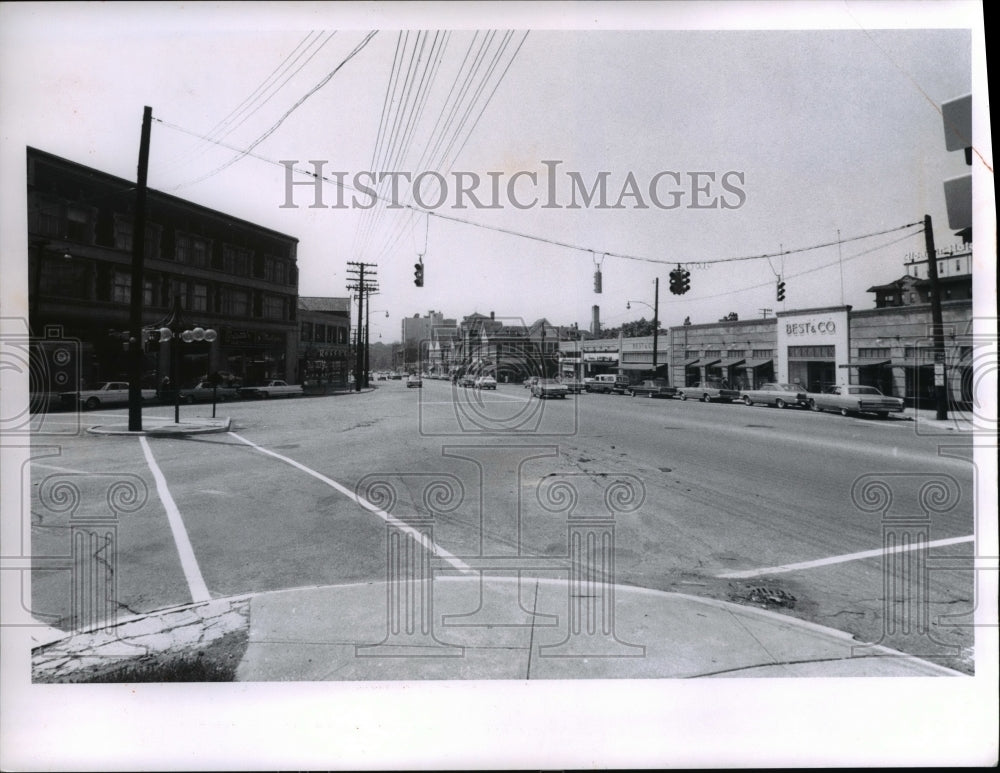 1968 Press Photo Fairmont and Cedar in Cleveland Ohio looking West - Historic Images