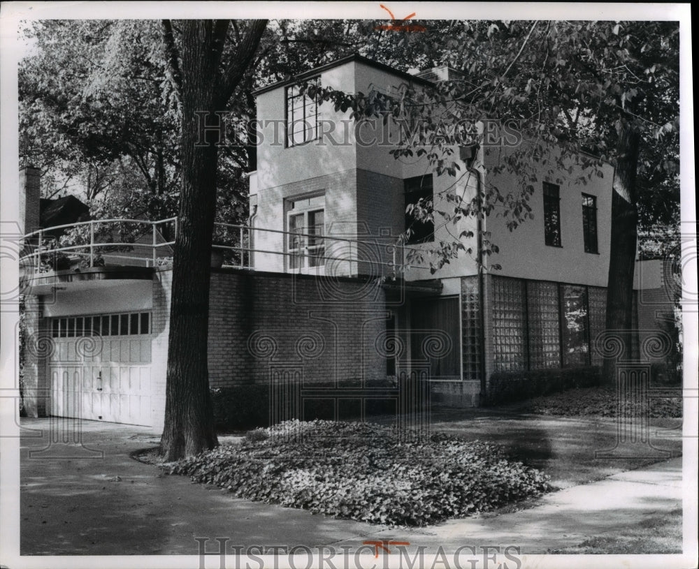 1974 Press Photo House in Stratford Road Cleveland Heights, Ohio - Historic Images