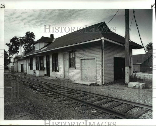 1986 Press Photo Ohio Bedford Historical Society Bedford Commons. - Historic Images