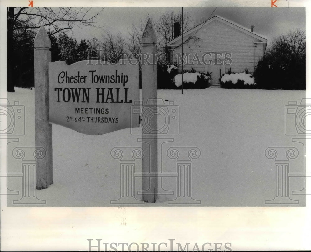 1976 Press Photo  Ohio Chester Town Hall - Historic Images