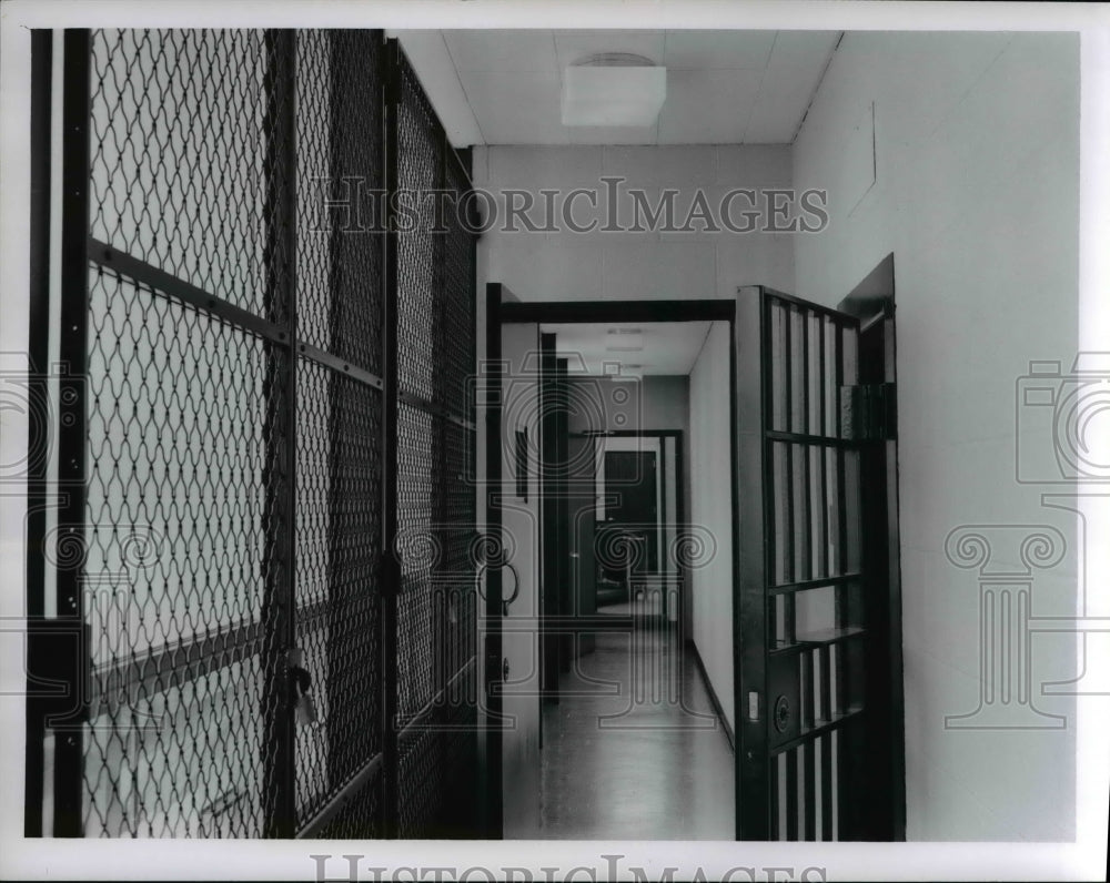 1960 Press Photo Corridor leads to Courtroom, Brook Park Village Hall, Ohio - Historic Images