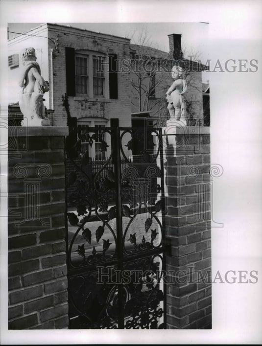 1966 Press Photo German Village residence in Columbus Ohio - Historic Images