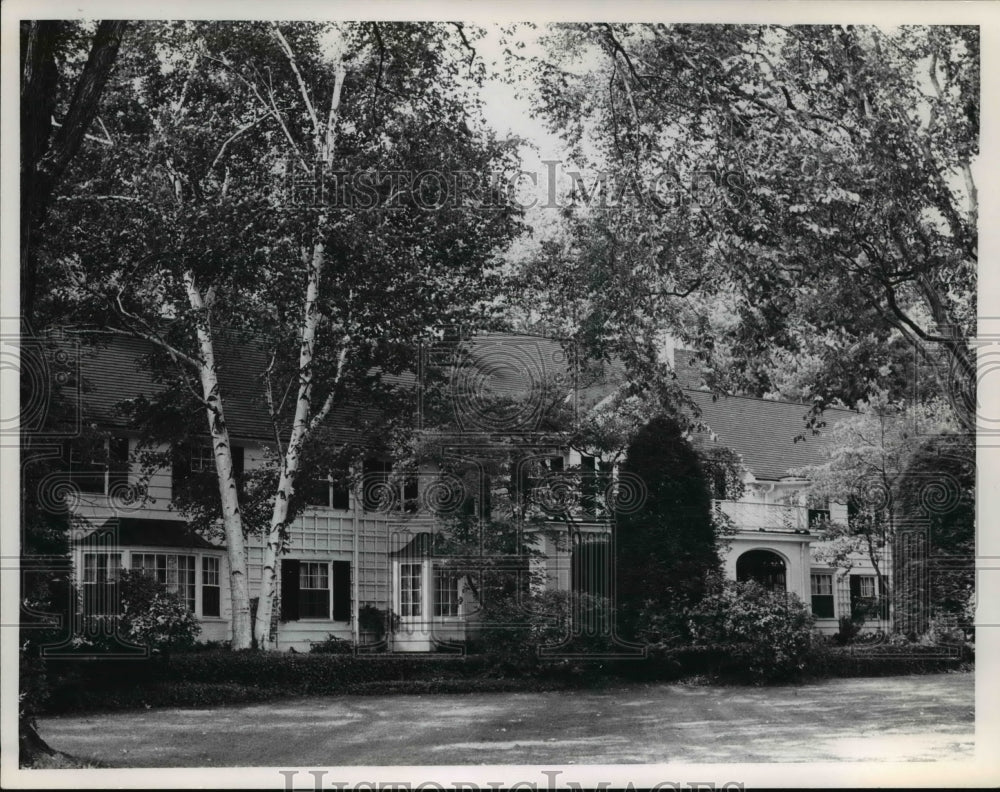 1965 Press Photo Tripk Home, hunting Village Ohio - Historic Images