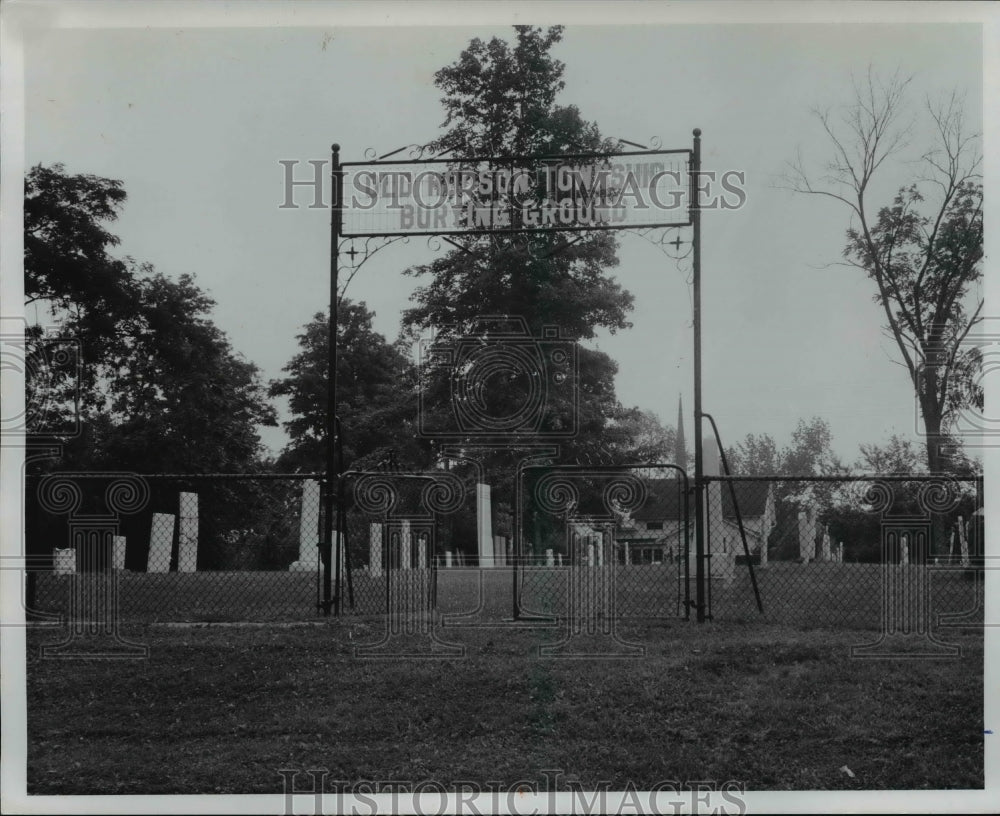 1970 Press Photo Burying grounds at Hudson Ohio cemetery - Historic Images