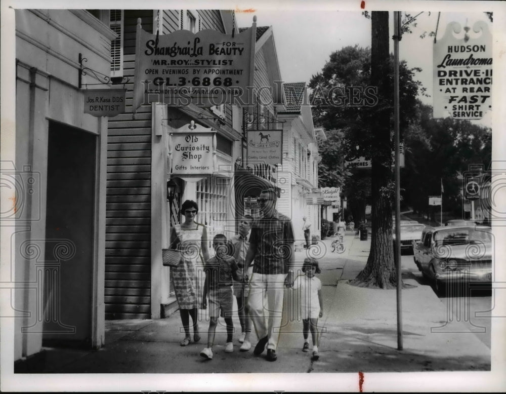 1961 Press Photo Signboards on Main Street in Hudson - Historic Images