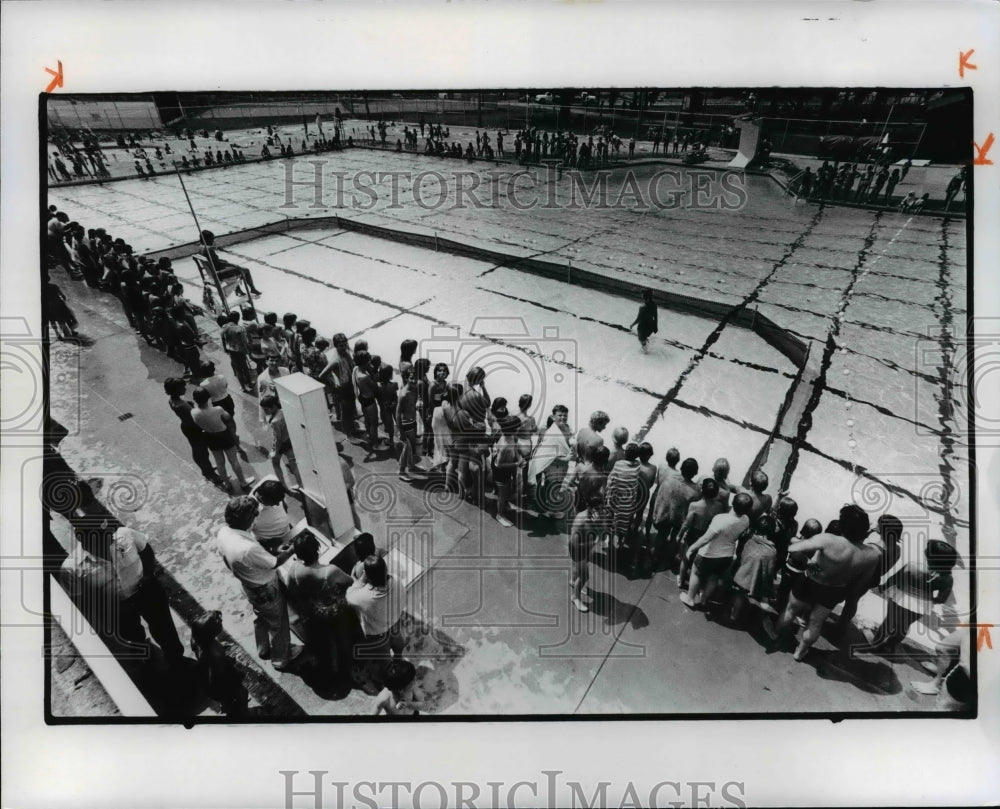 1973 Press Photo Lakewood Ohio - Charles A. Foster swimming pool. Lakewood Park - Historic Images