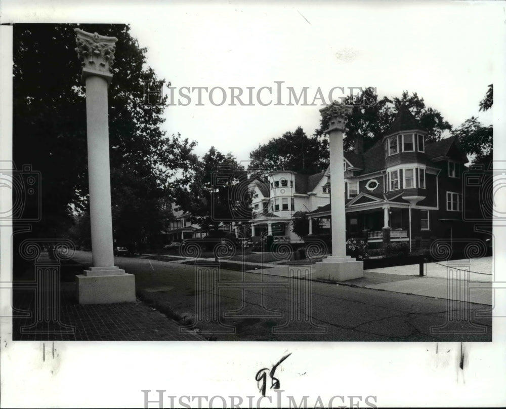 1989 Press Photo Rosalind Street, East Cleveland, Ohio - Historic Images