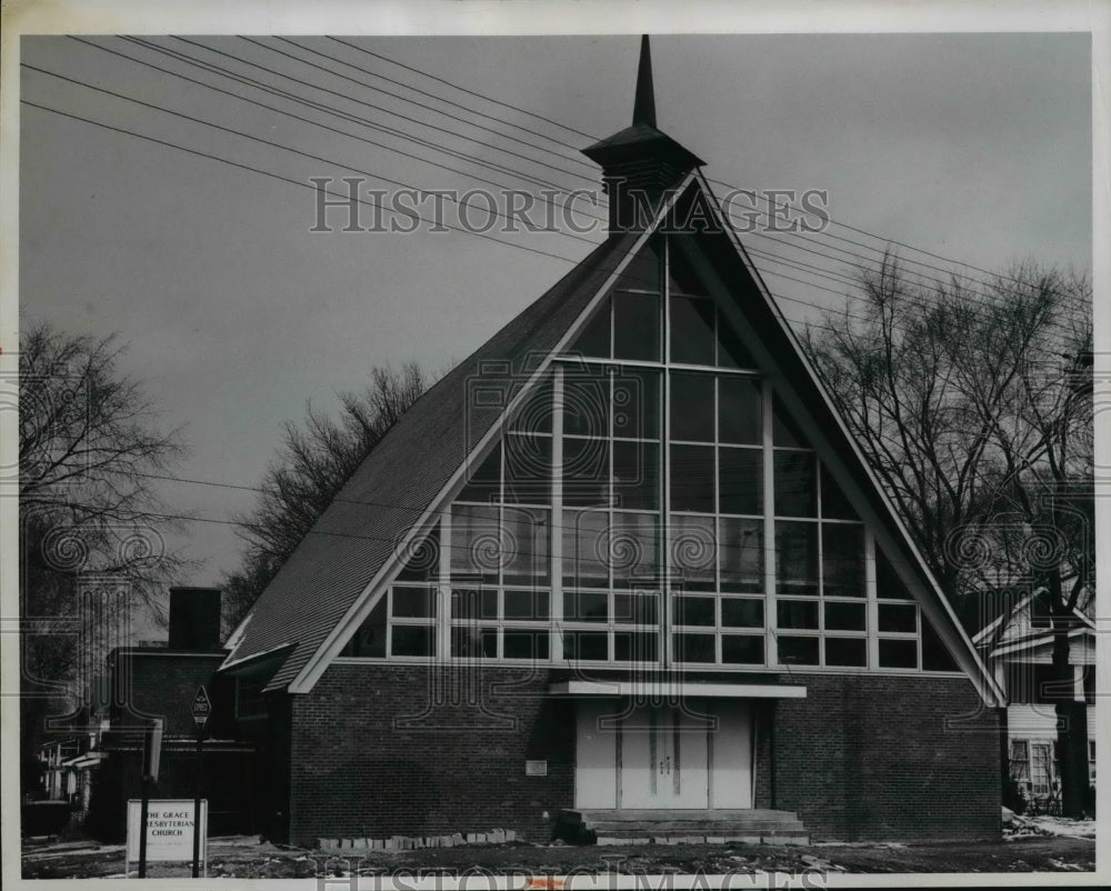 1955 Press Photo Grace Presbyterian Church, 1659 Rosewood Ave. Lakewood, Ohio - Historic Images