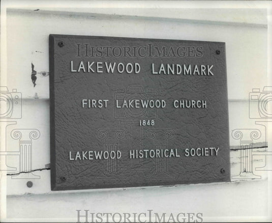 1972 Press Photo Plaque on Lakewood oldest church Andrews & Detroit Ave. - Historic Images
