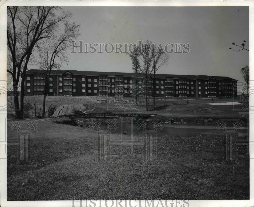 1966 Press Photo Oaks Hill Manor Apartment - Ohio Lorrain - Historic Images