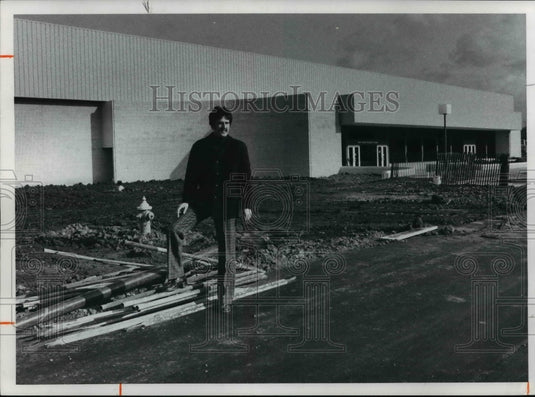 1975 Press Photo Richard Bronder of N. Olmsted Ohio Recreation Complex - Historic Images