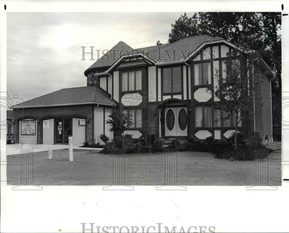 1987 Press Photo Zillich model home in Ohio Strongsville - Historic Images