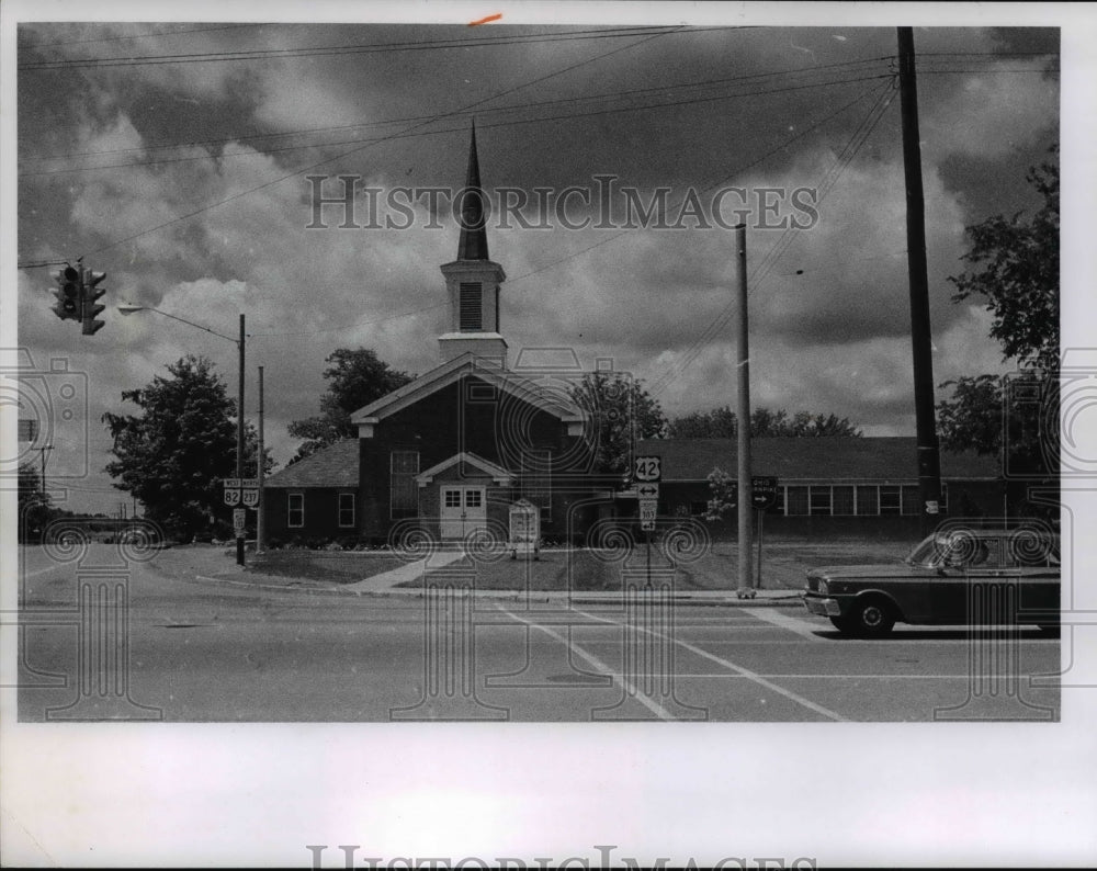 1966 Press Photo First Congregational Churches in Strongsville, Ohio - Historic Images