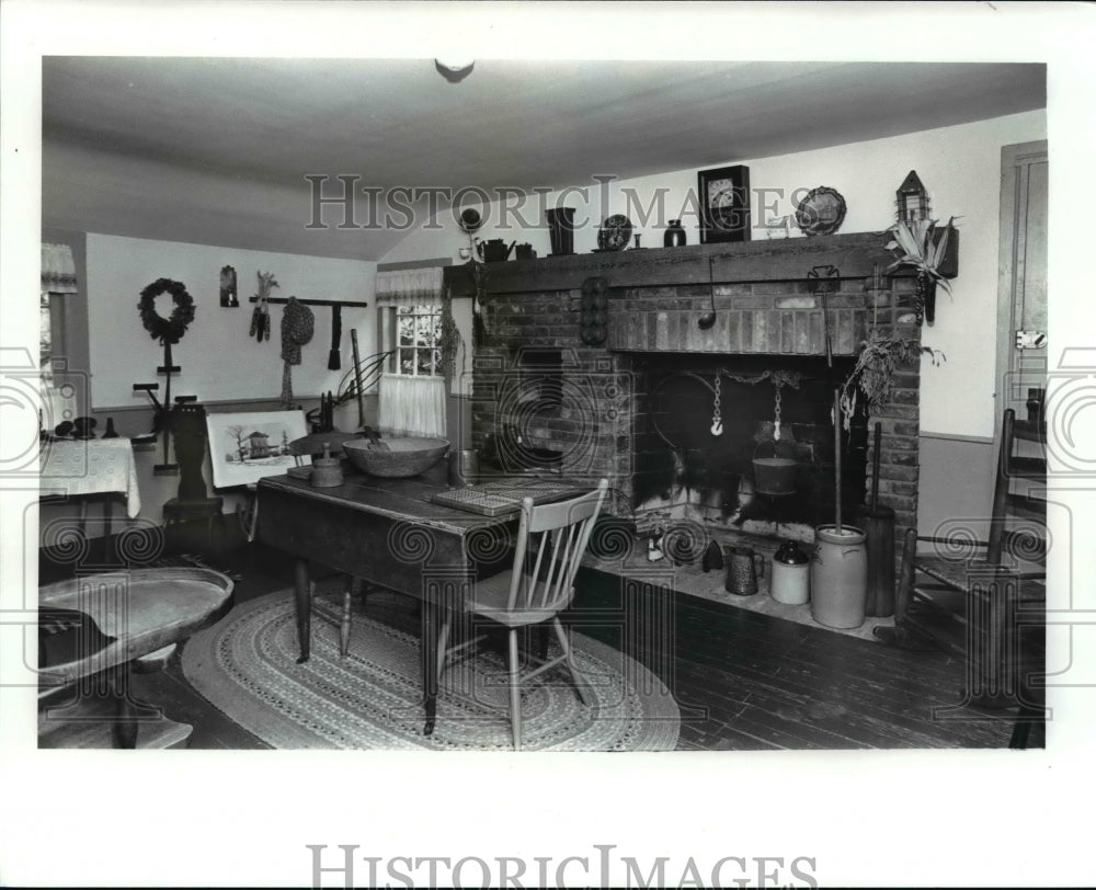 1989 Press Photo Baldwin House kitchen, Historical Center Strongsville, Ohio - Historic Images