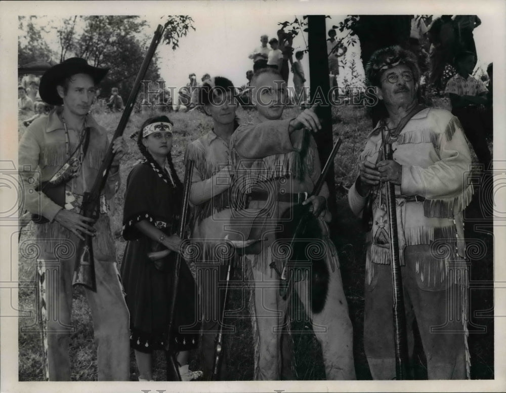 1962 Press Photo Flintlock firing presentation at Valley City Ohio - cvb03286 - Historic Images