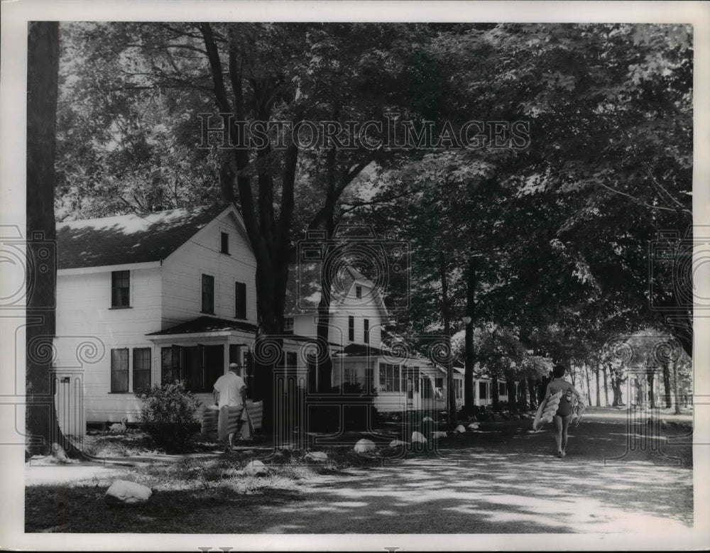 1962 Press Photo Row of cottages facing Lake Erie, Linwood park, Vermilion Ohio - Historic Images