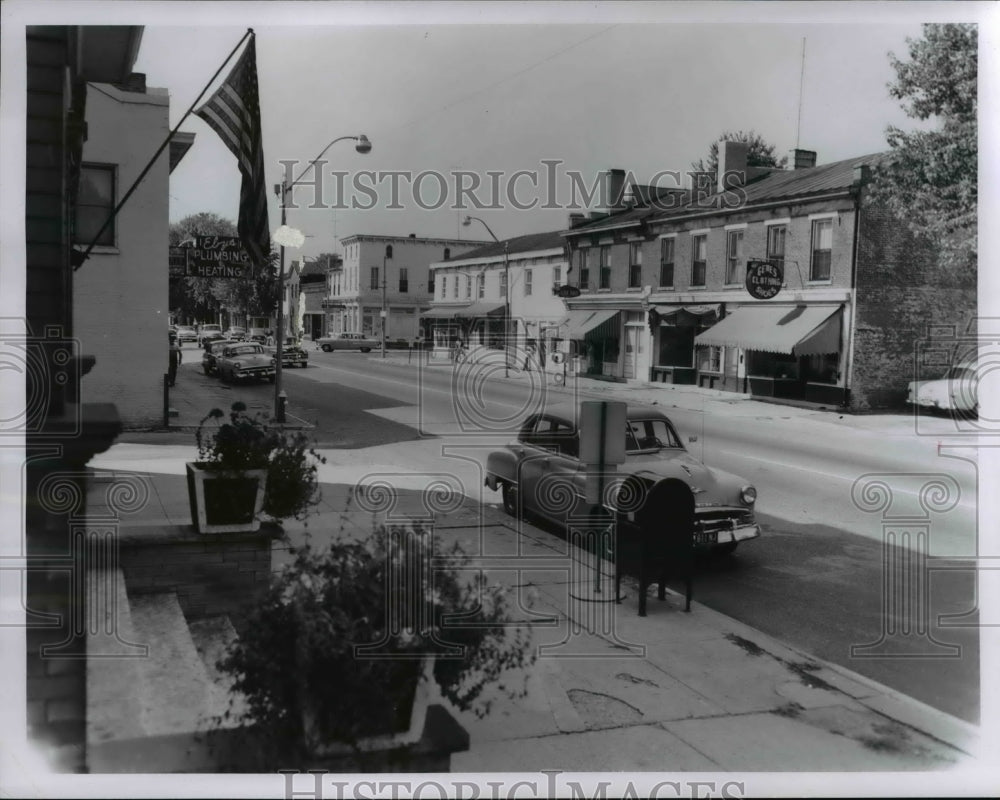 1955 Press Photo Looking east on  U.S. Rt. 36 near center of W. Alexandria commu - Historic Images