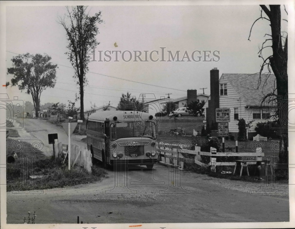 1963 Press Photo Berea Bus Line Co. - Historic Images