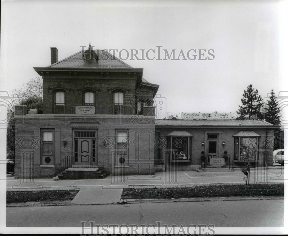 1971 Press Photo Law and Commerce building &amp; Carolina Counter, Medina Ohio - Historic Images