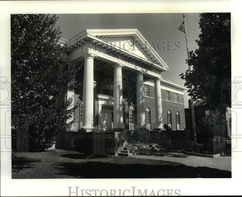 1986 Press Photo Court House annex building in Medina Ohio - Historic Images