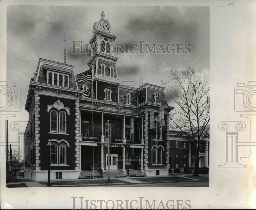 1970 Press Photo Country Court House, Medina Ohio - Historic Images