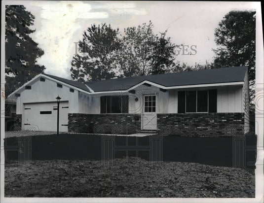 1965 Press Photo Model house at 7718 Miami Road Mentor Ohio - Historic Images