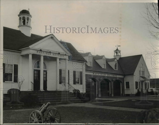 1951 Press Photo City hall, police and fire stations in Mayfield Heights Ohio - Historic Images