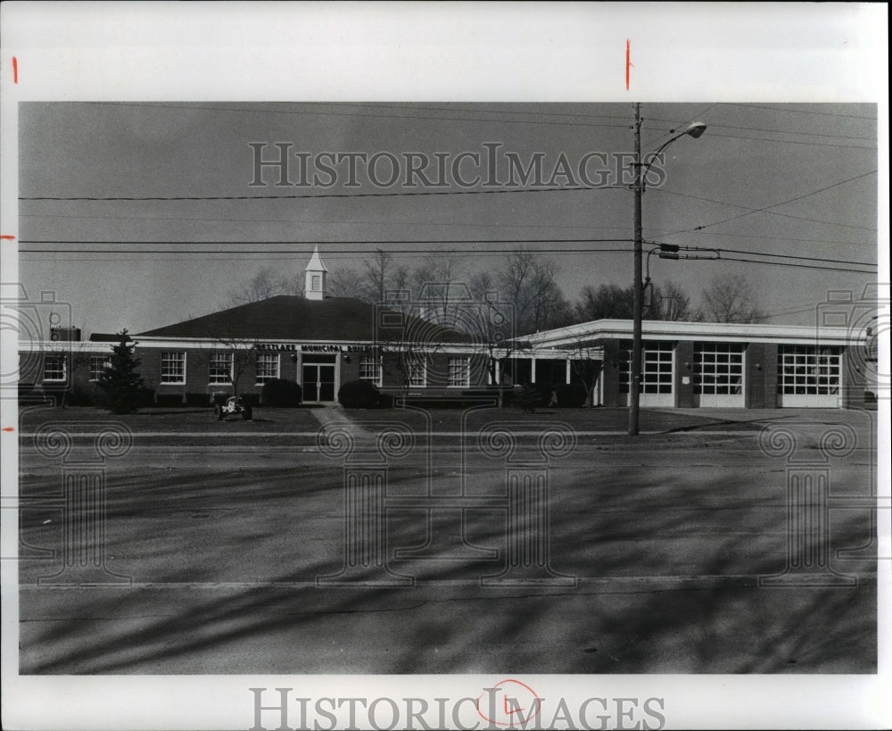 1977 Press Photo Municipal building, 27216 Hilliard Road, Westlake Ohio - Historic Images