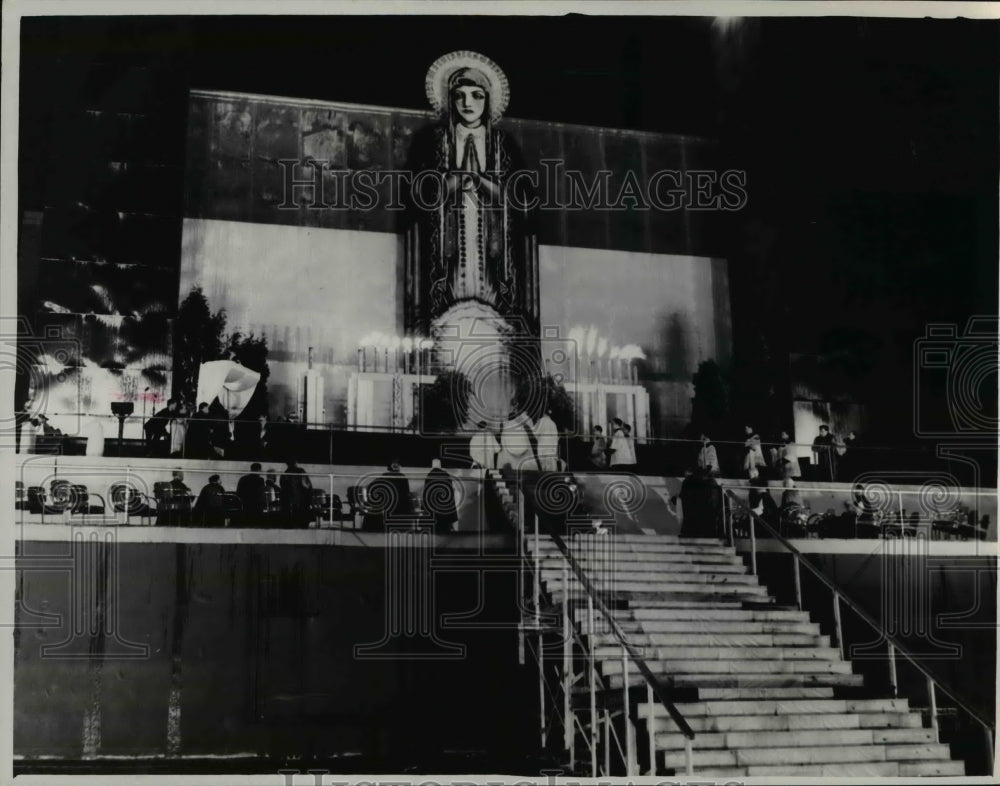 1949 Press Photo Catholic Hour Faith Stadium - View of Altar - cvb03562 - Historic Images