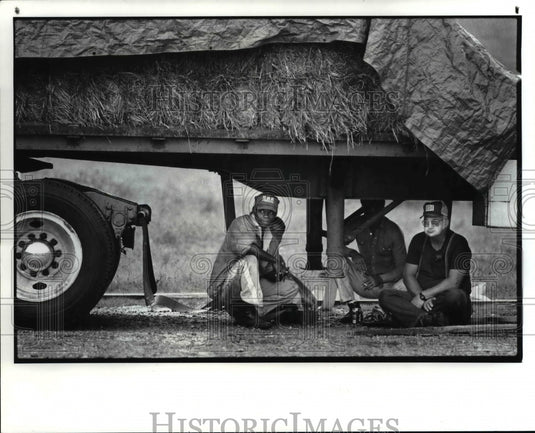 1986 Press Photo James Watts with his co inmates at Pilkins - Historic Images