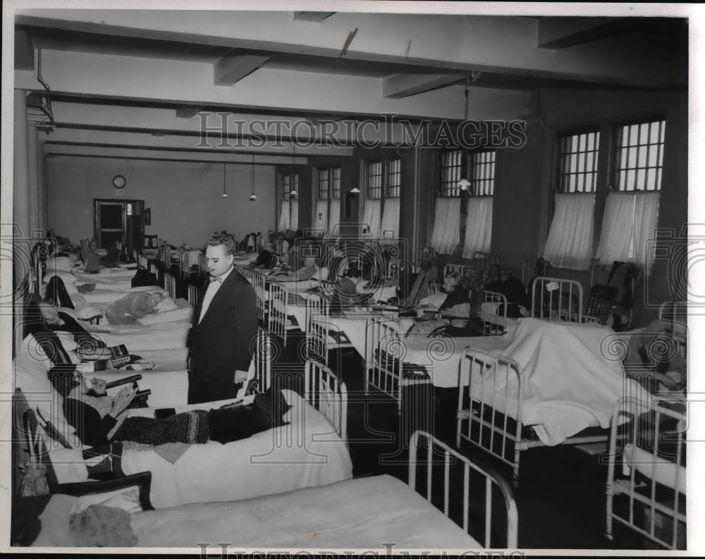 1954 Press Photo Warrenville, Ohio - Highland View Hospital - cvb03721 - Historic Images