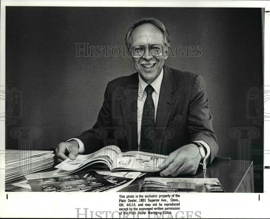 1988 Press Photo Robert Reitman, Chairman and CEO of Tranzonic Company - Historic Images