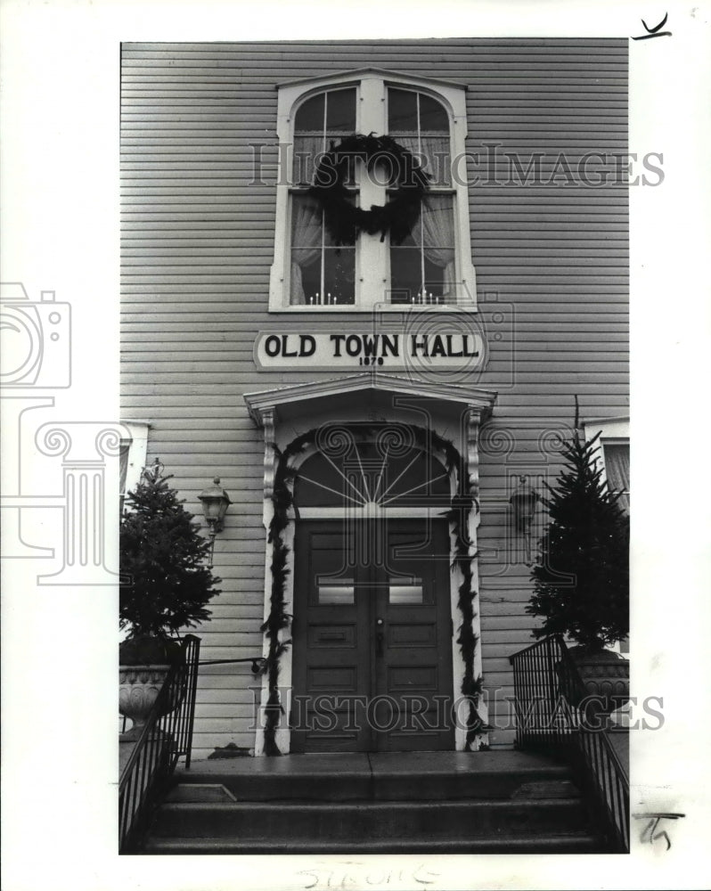 1986 Press Photo Historical Restoration Old Town Hall - Strongsville Ohio - Historic Images