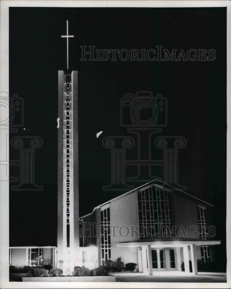 1971 Press Photo United Rockpoint Methodist Church, Wooster Rd. Rocky River Ohio - Historic Images