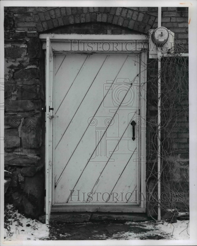 1970 Press Photo Burrell residence basement door, Sheffield Euclid - Historic Images