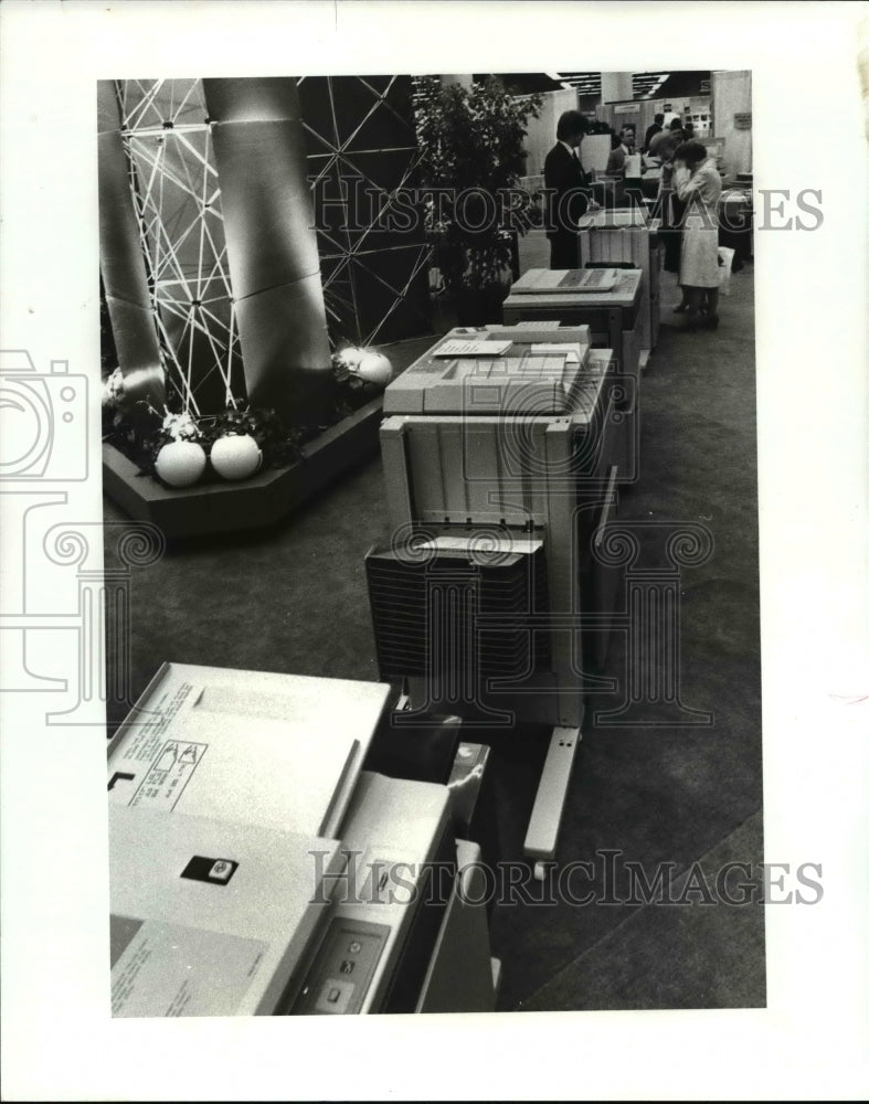 1983 Press Photo Photo Copiers at Cleveland Convention Business Show - Historic Images