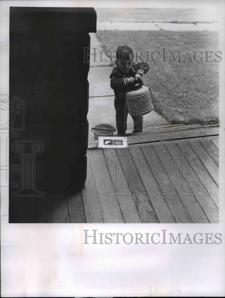 1968 Press Photo Kenneth Mracek Brings Jug of Drinking Water - cvb04265 - Historic Images