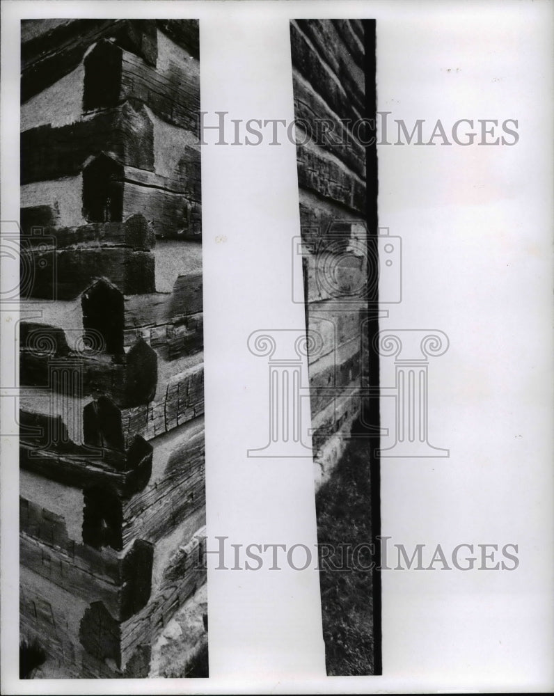 1971 Press Photo Notched Logs in Schoenbrunn, Ohio - Historic Images