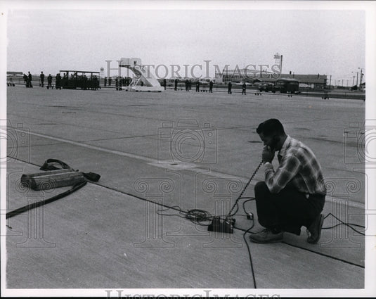 1963 Press Photo A preparation at the Otis Air force base, for Kennedy's arrival - Historic Images