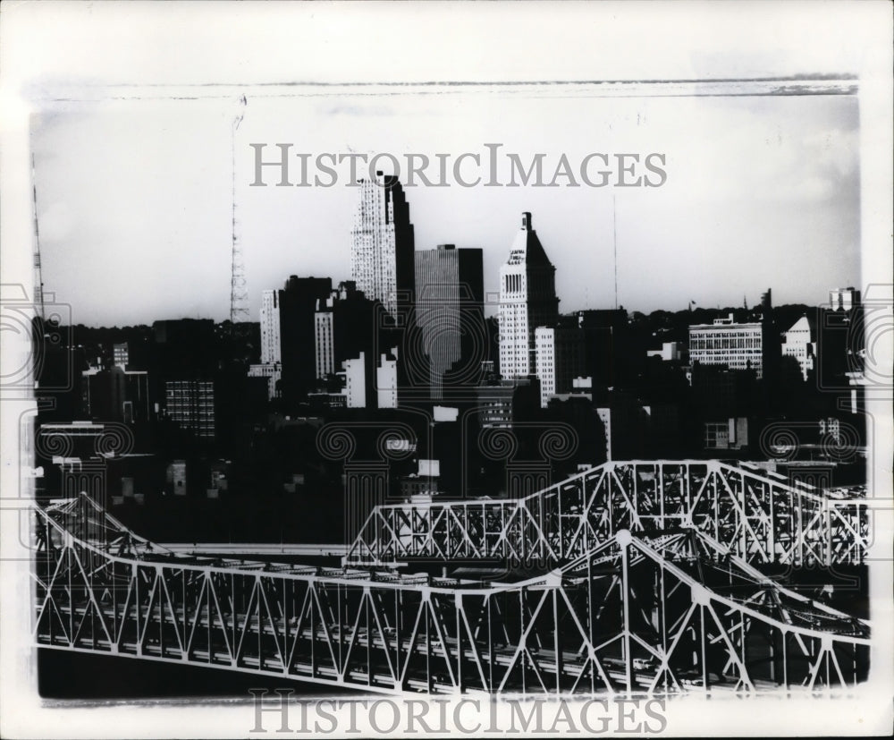 1980 Press Photo A view of Cincinnati Ohio - Historic Images