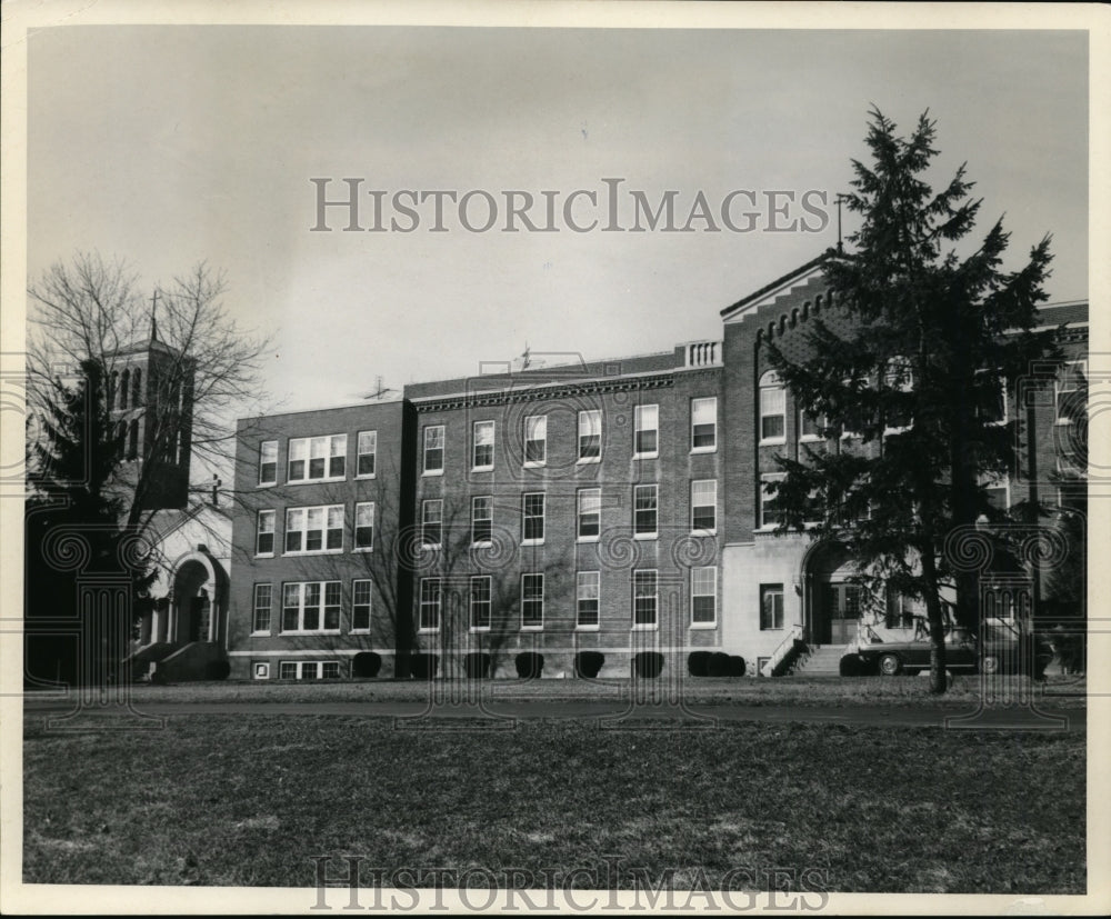 1971 Press Photo Living quarters, lounge, library areas, MSC Center, Shelby Ohio - Historic Images