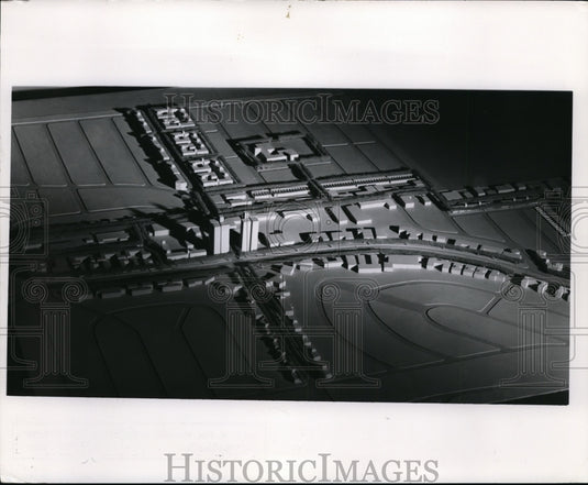 1967 Press Photo Model of Shaker Heights Ohio - Historic Images
